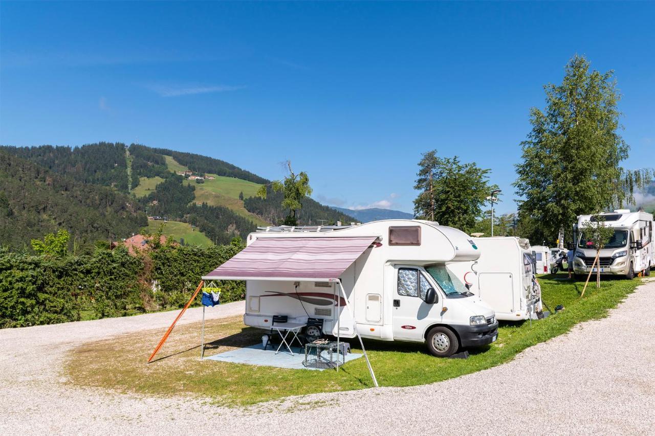 Camping Al Plan Dolomites Hotel San Vigilio Di Marebbe Ngoại thất bức ảnh