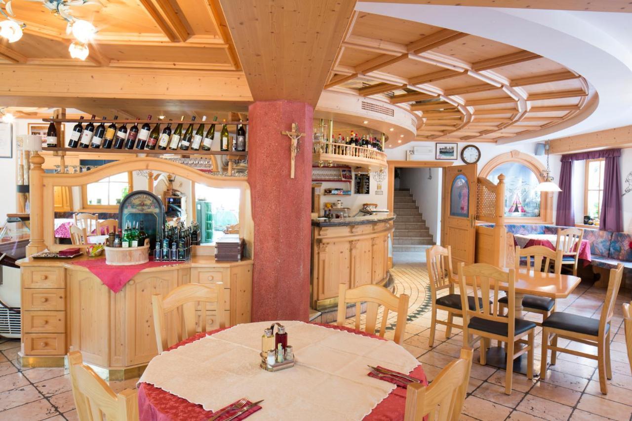 Camping Al Plan Dolomites Hotel San Vigilio Di Marebbe Ngoại thất bức ảnh